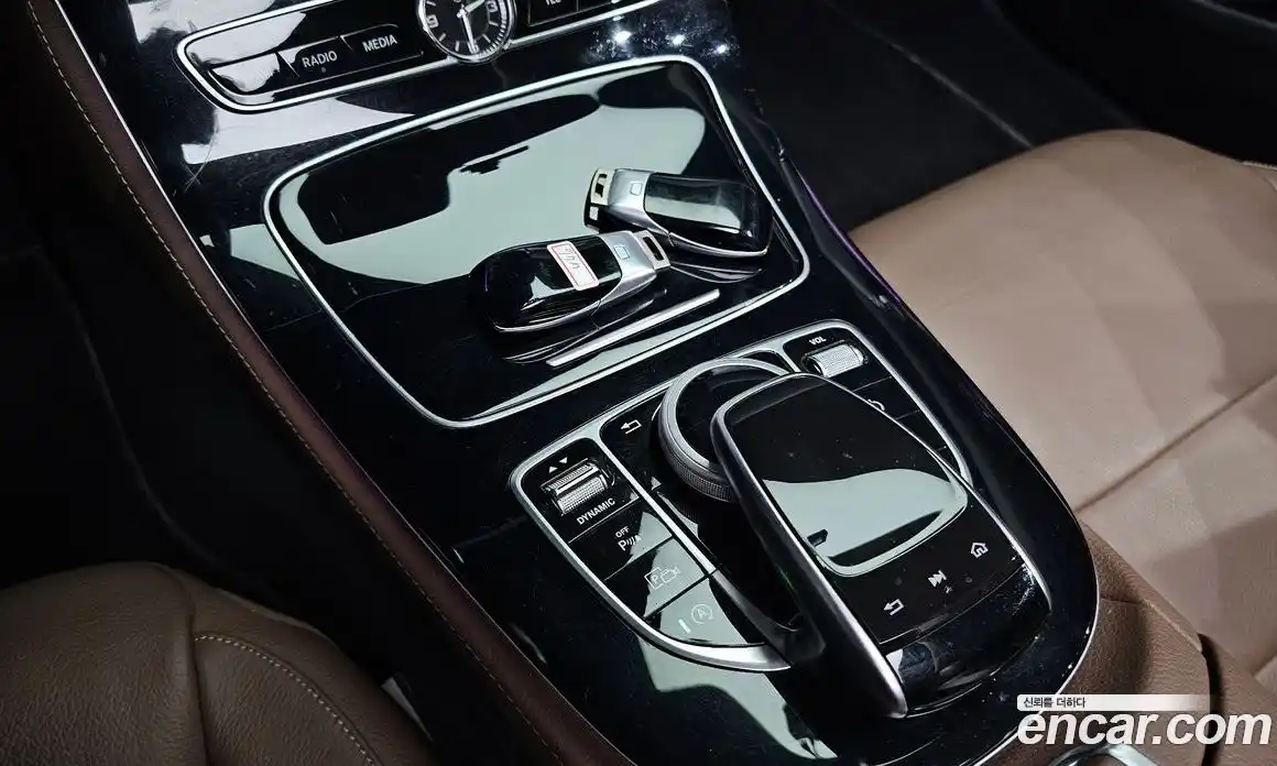 Mercedes-Benz E-Class 2019 2.0 гидро в Москве № 2201711, фото 24