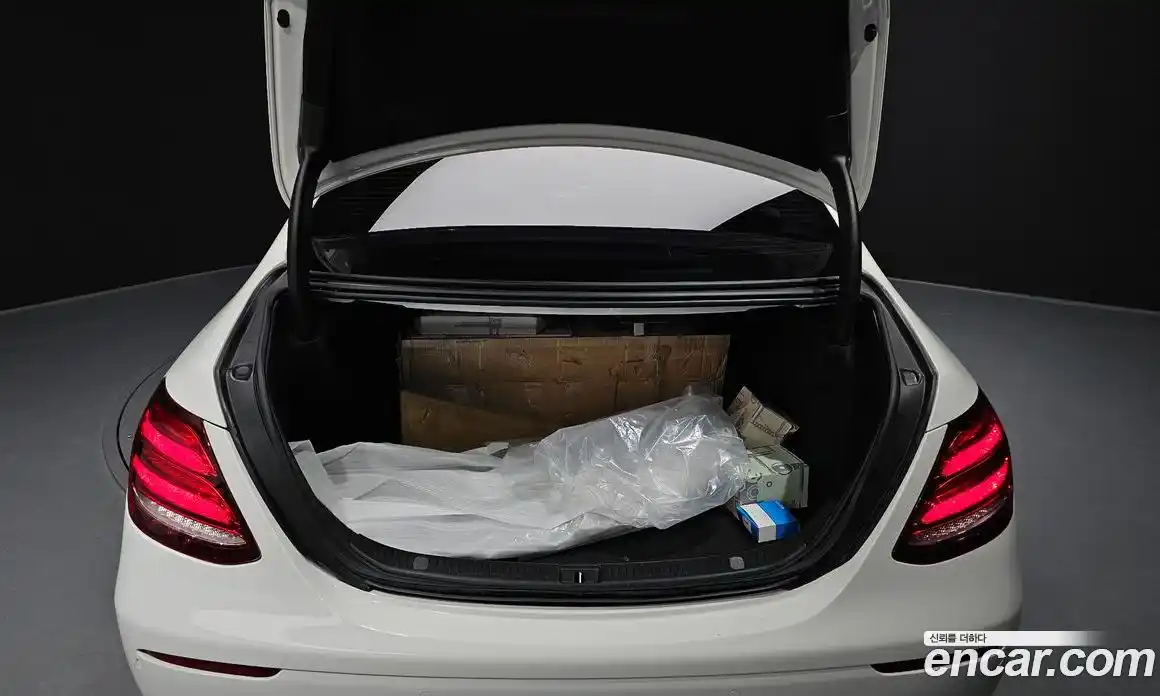 Mercedes-Benz E-Class 2019 2.0 гидро в Москве № 2201711, фото 26