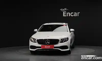 Mercedes-Benz E-Class 2019 2.0 гидро в Москве № 2201711, миниатюра 3