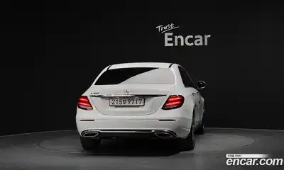 Mercedes-Benz E-Class 2019 2.0 гидро в Москве № 2201711, миниатюра 4