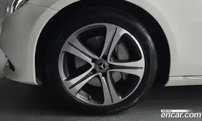 Mercedes-Benz E-Class 2019 2.0 гидро в Москве № 2201711, миниатюра 5