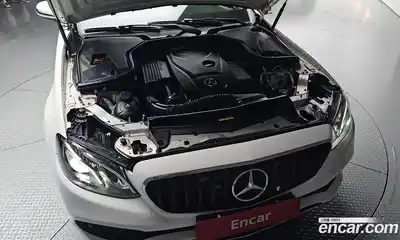 Mercedes-Benz E-Class 2019 2.0 гидро в Москве № 2201711, миниатюра 6