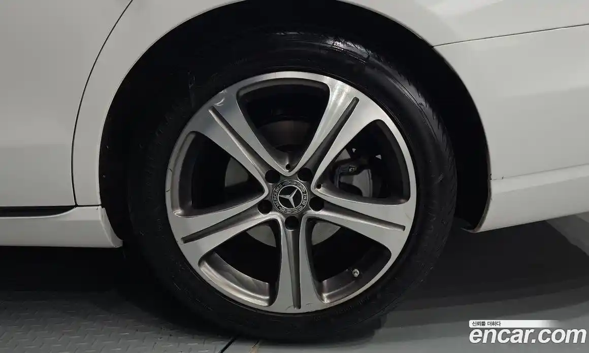 Mercedes-Benz E-Class 2019 2.0 гидро в Москве № 2201711, фото 7
