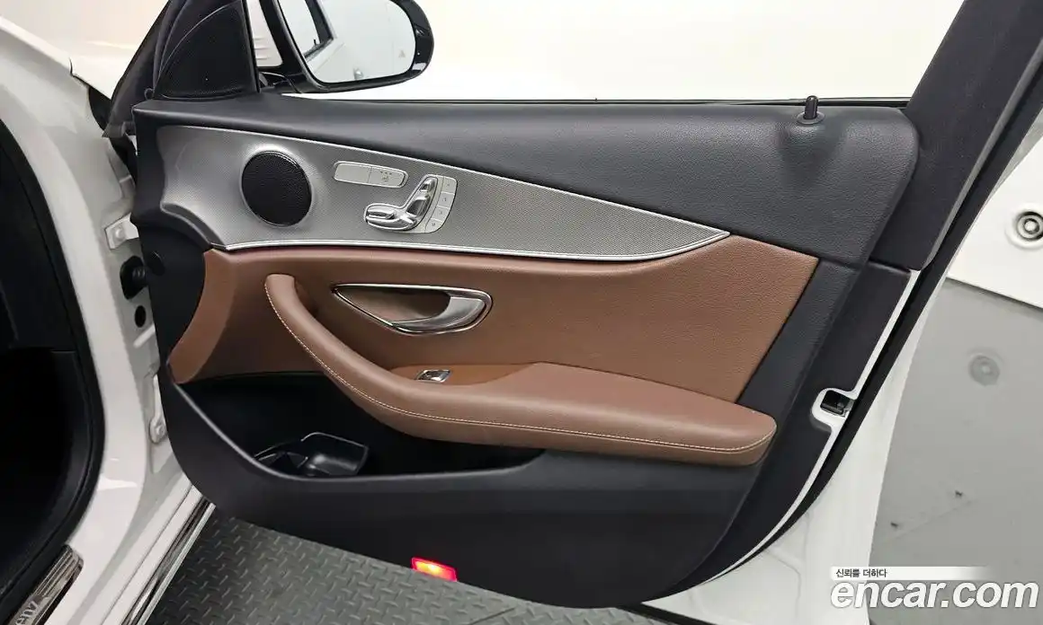 Mercedes-Benz E-Class 2019 2.0 гидро в Москве № 2201721, фото 14