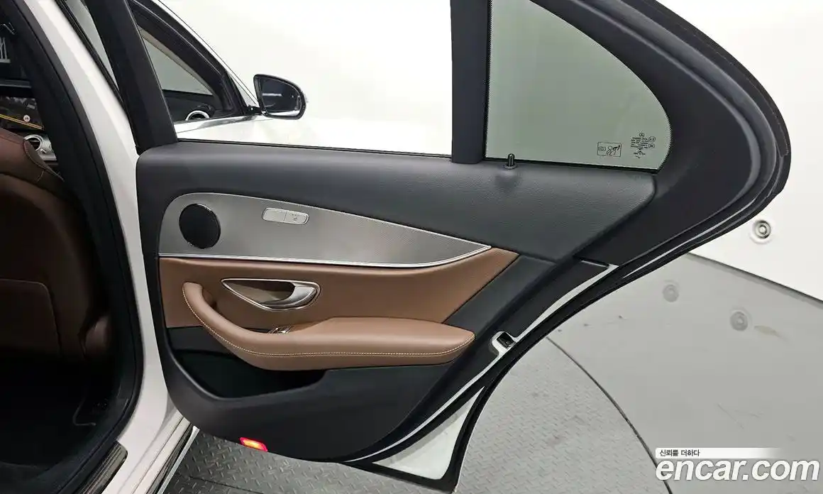 Mercedes-Benz E-Class 2019 2.0 гидро в Москве № 2201721, фото 29