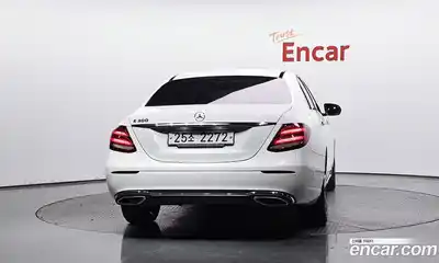Mercedes-Benz E-Class 2019 2.0 гидро в Москве № 2201721, миниатюра 4