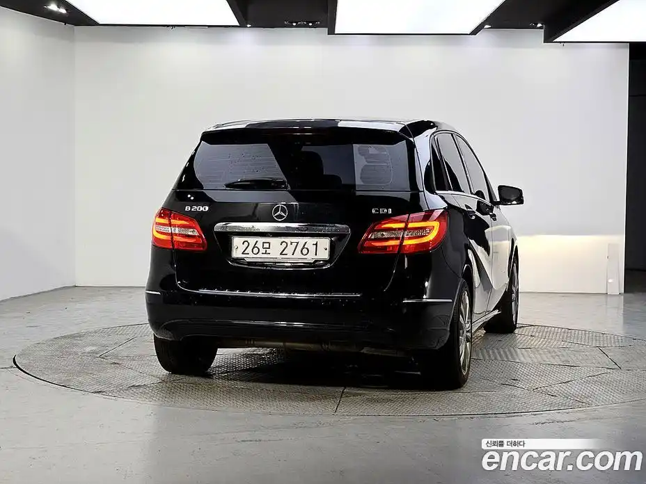 Mercedes-Benz B-Class 2014 1.8 гидро в Москве, фото 3