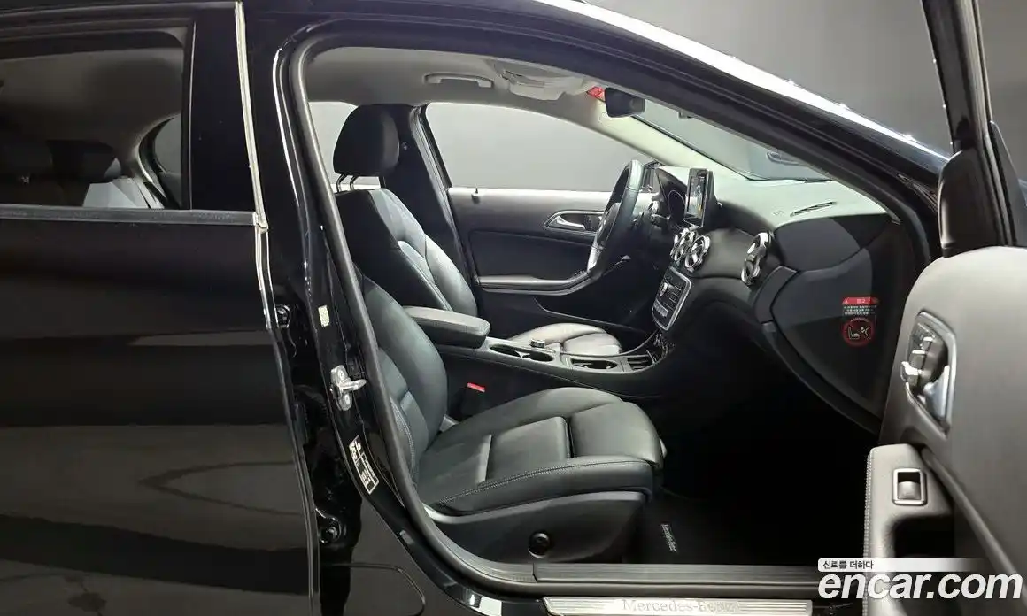 Mercedes-Benz GLA-Class 2019 2.0 гидро в Москве № 2201732, фото 17
