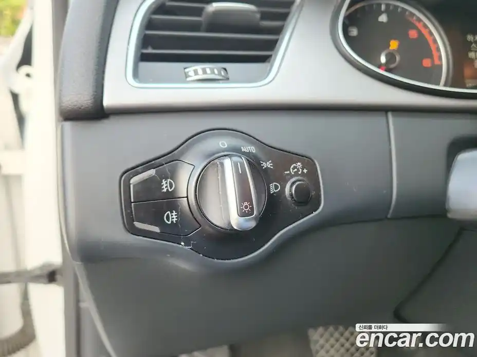 Audi A4 2013 2.0 гидро в Москве № 2202531, фото 16