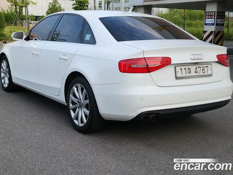Audi A4 2013 2.0 гидро в Москве № 2202531, фото 6