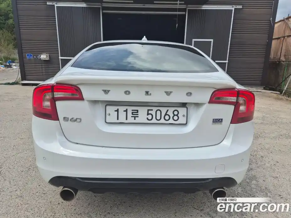 Volvo S60 2015 2.0 гидро в Москве, фото 13