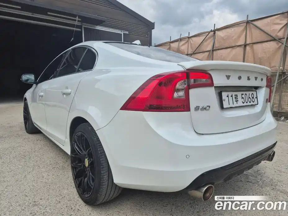 Volvo S60 2015 2.0 гидро в Москве, фото 14