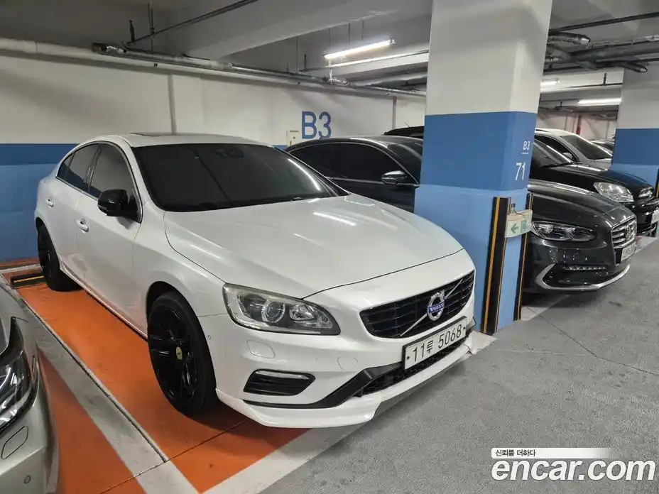 Volvo S60 2015 2.0 гидро в Москве, фото 16
