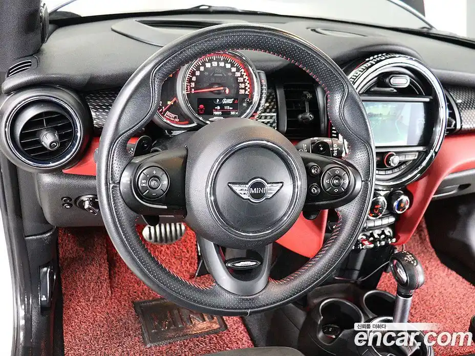 Mini Cooper 2017 2.0 гидро в Москве № 2203736, фото 15