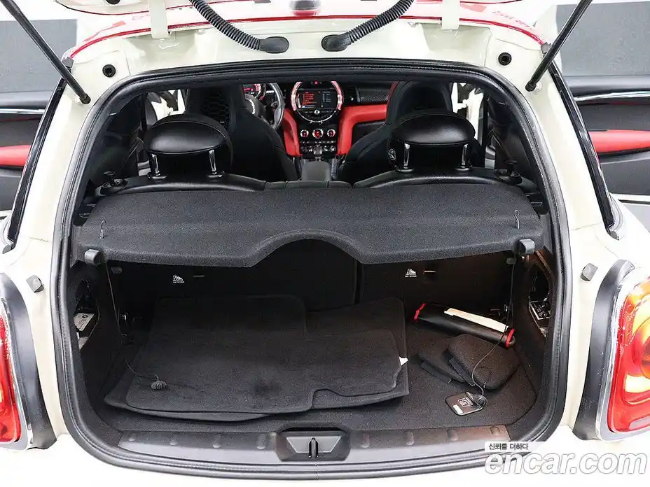 Mini Cooper 2017 2.0 гидро в Москве № 2203736, фото 5