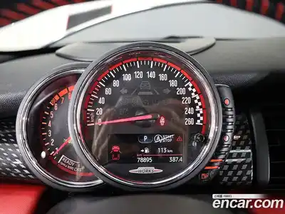 Mini Cooper 2017 2.0 гидро в Москве № 2203736, миниатюра 6