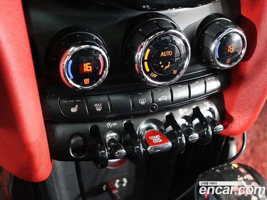 Mini Cooper 2017 2.0 гидро в Москве № 2203736, фото 10