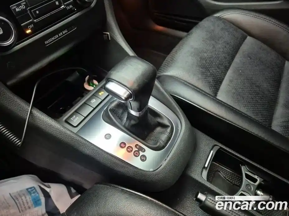 Volkswagen Golf 2010 2.0 гидро в Москве, фото 17