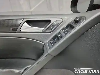 Volkswagen Golf 2010 2.0 гидро в Москве, миниатюра 7