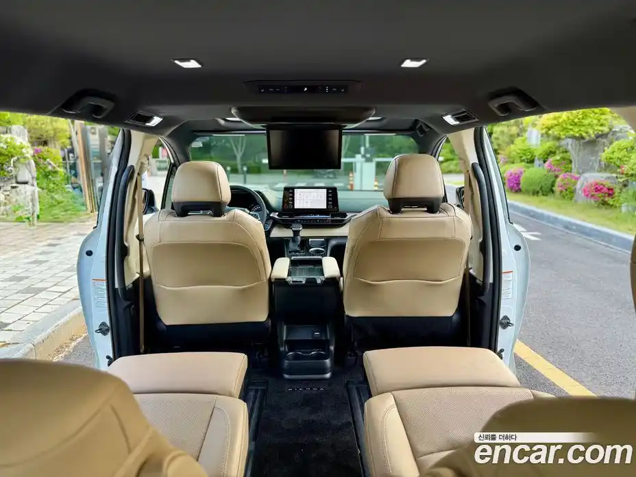 Toyota Sienna 2022 2.5 гидро в Москве № 2204762, фото 19