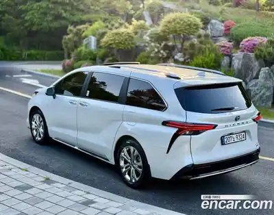 Toyota Sienna 2022 2.5 гидро в Москве № 2204762, миниатюра 6