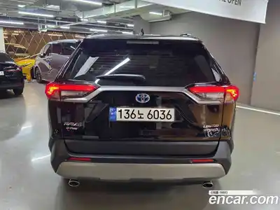 Toyota RAV4 2023 2.5 гидро в Москве № 2204803, миниатюра 4