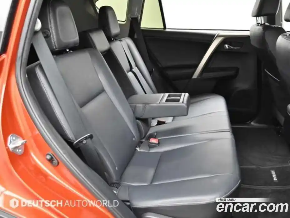 Toyota RAV4 2015 2.5 гидро в Москве № 2204821, фото 12