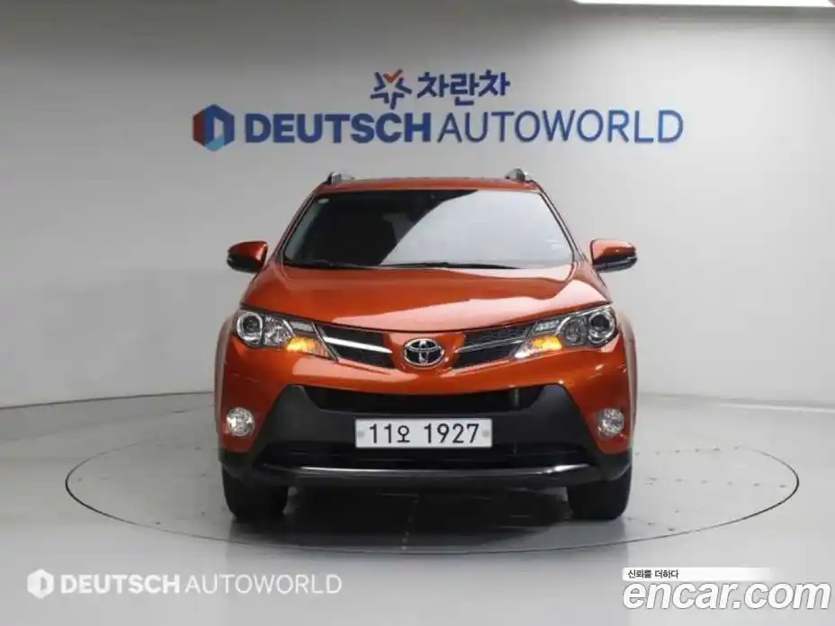Toyota RAV4 2015 2.5 гидро в Москве № 2204821, фото 3