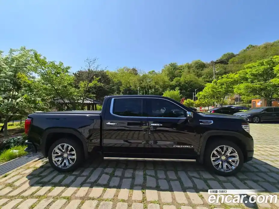 GMC Sierra 2024 6.2 автомат (гидро), фото 5