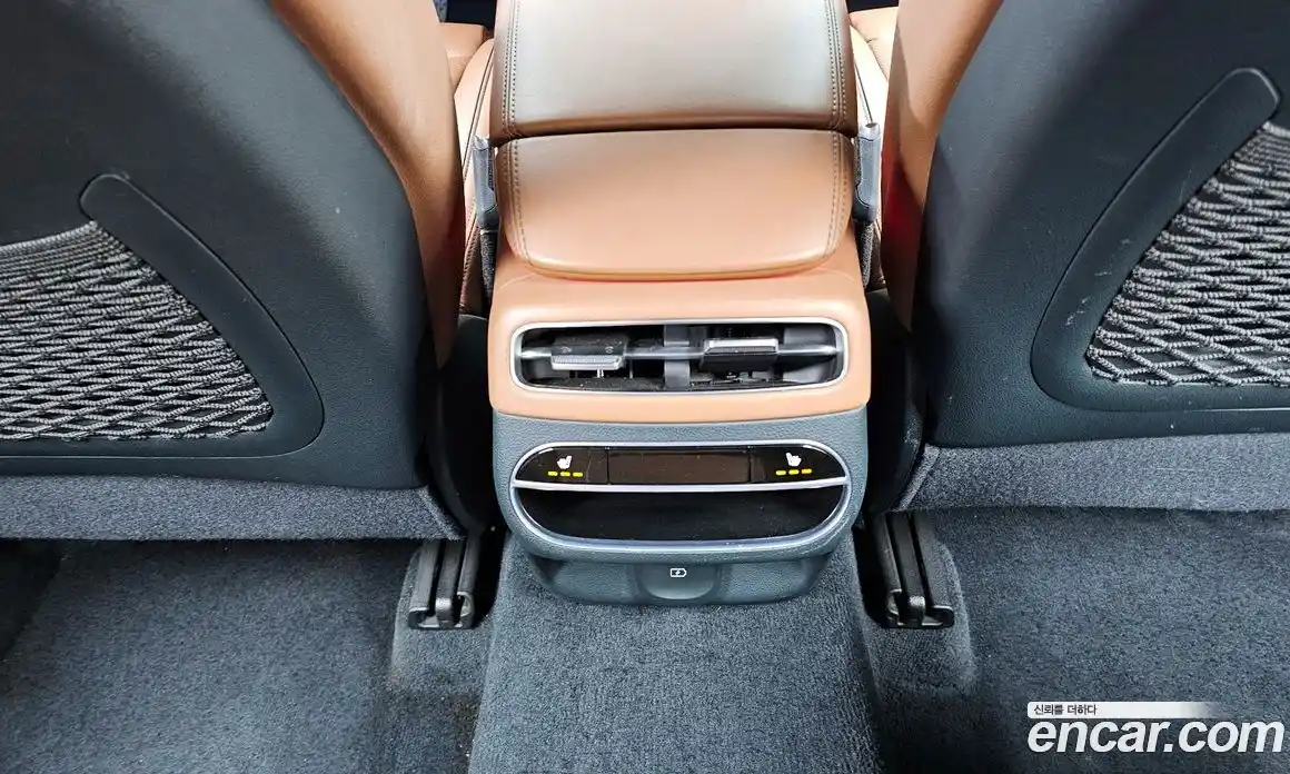 Genesis GV70 2021 2.5 гидро в Москве № 23373, фото 19