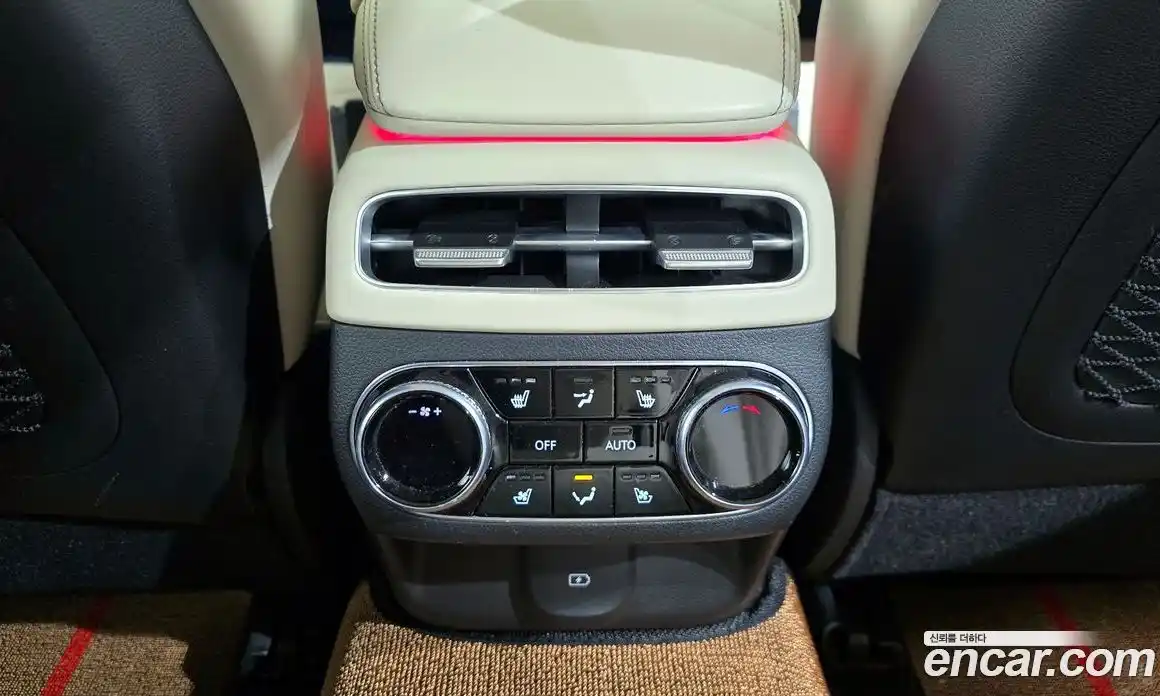 Genesis GV70 2021 2.5 гидро в Москве № 24658, фото 19