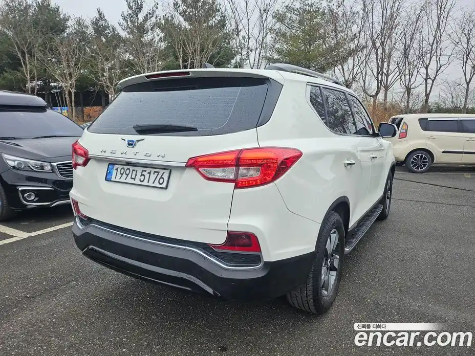 SsangYong Rexton 2017 2.2 гидро в Москве № 30725, фото 3