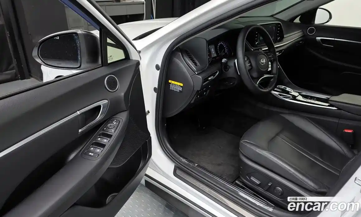 Hyundai Sonata 2020 2.0 гидро в Москве, фото 10