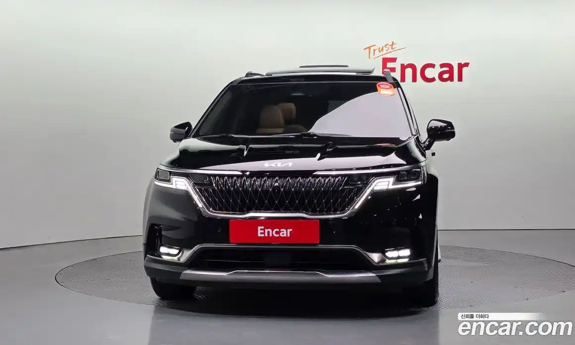 Kia Canival 2023 2.2 гидро в Москве № 50982, фото 3