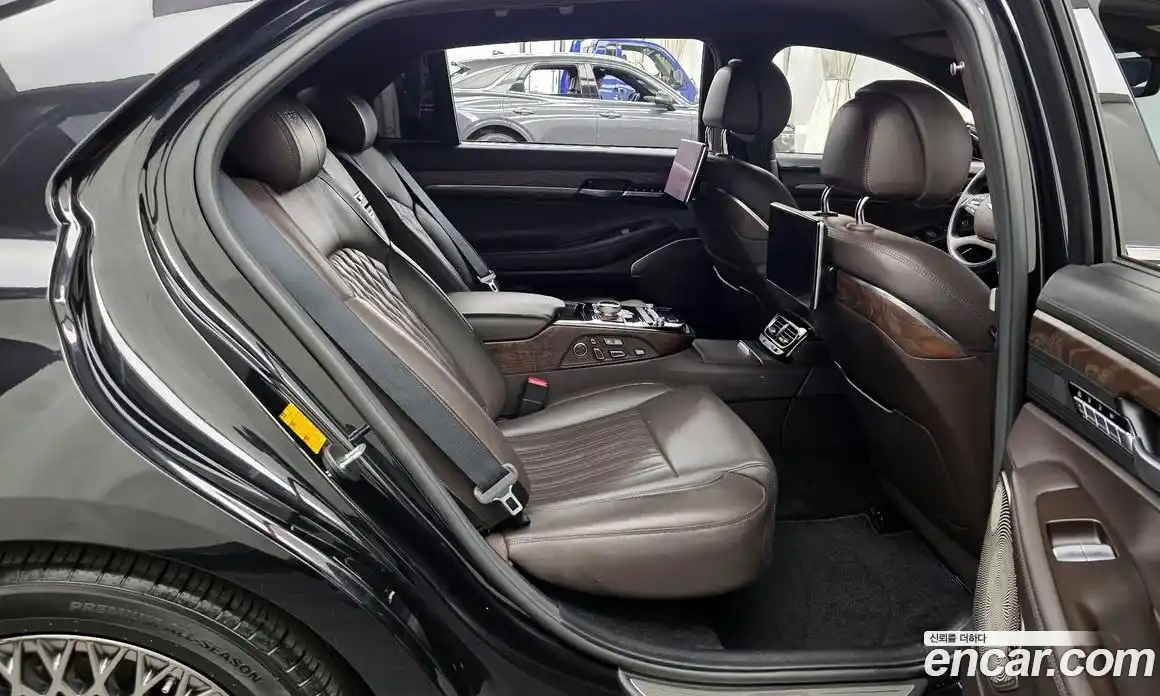Genesis G90 2020 3.8 гидро в Москве № 57871, фото 11