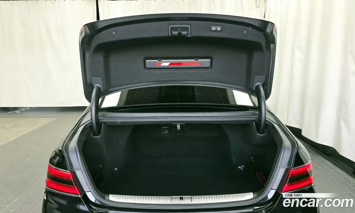 Genesis G90 2020 3.8 гидро в Москве № 57871, фото 19
