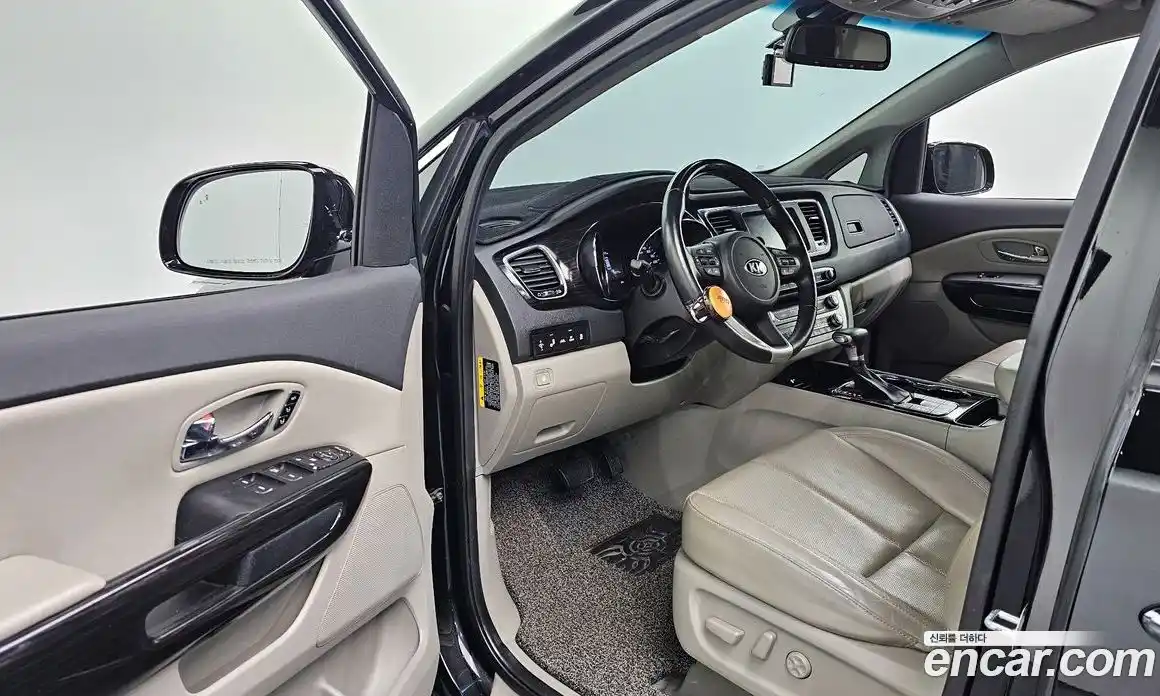 Kia Canival 2020 2.2 гидро в Москве № 614035, фото 11