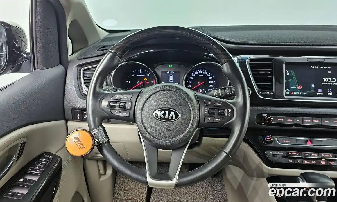 Kia Canival 2020 2.2 гидро в Москве № 614035, фото 13