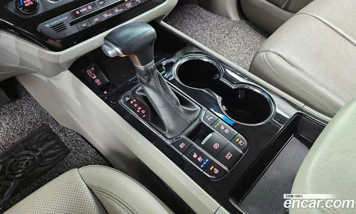 Kia Canival 2020 2.2 гидро в Москве № 614035, фото 9