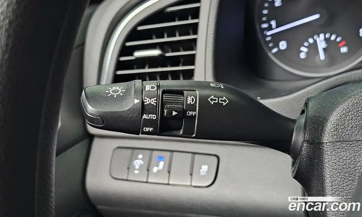 Hyundai Avante 2018 1.6 гидро в Москве № 6315, фото 13