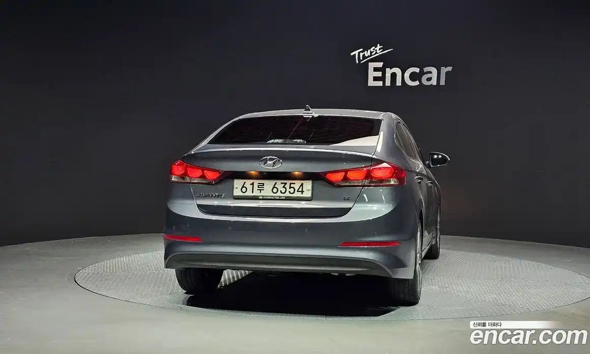 Hyundai Avante 2018 1.6 гидро в Москве № 6315, фото 4