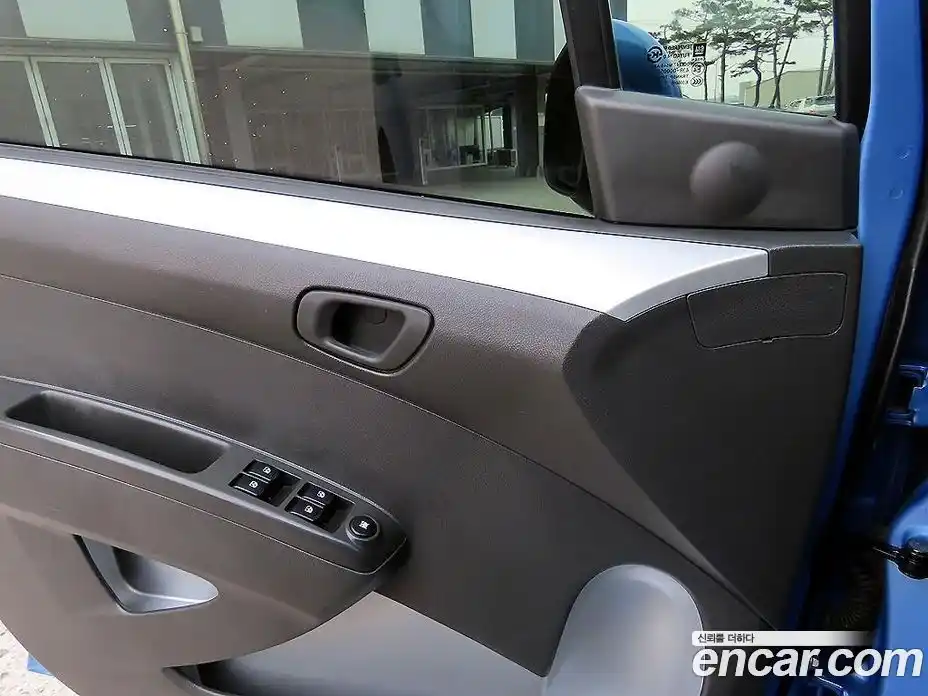 Chevrolet Spark 2013 1.0 гидро в Москве, фото 11