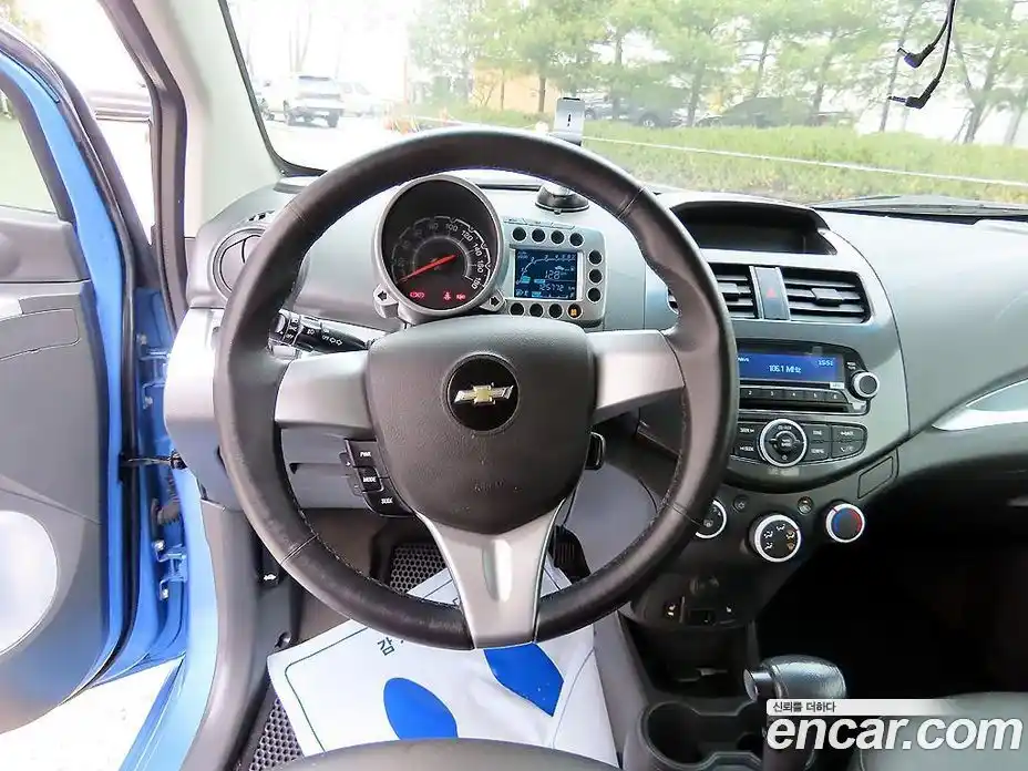 Chevrolet Spark 2013 1.0 гидро в Москве, фото 8