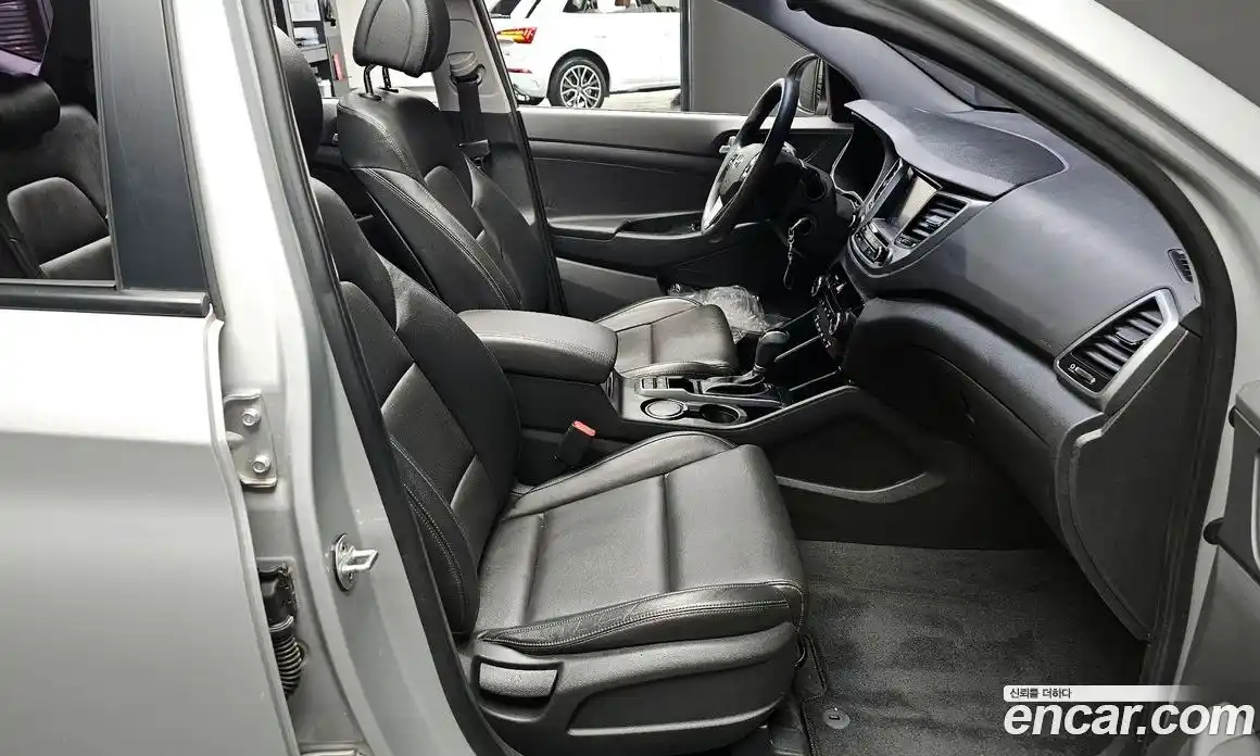Hyundai Tucson 2015 1.7 гидро в Москве № 815358, фото 10