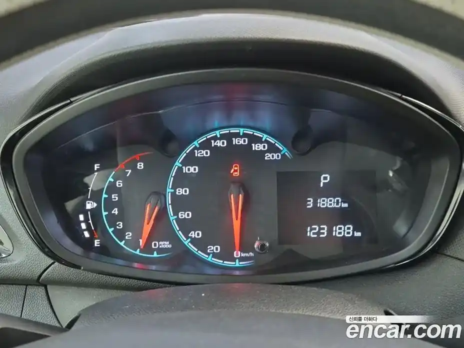 Chevrolet Spark 2016 1.0 гидро в Москве, фото 6