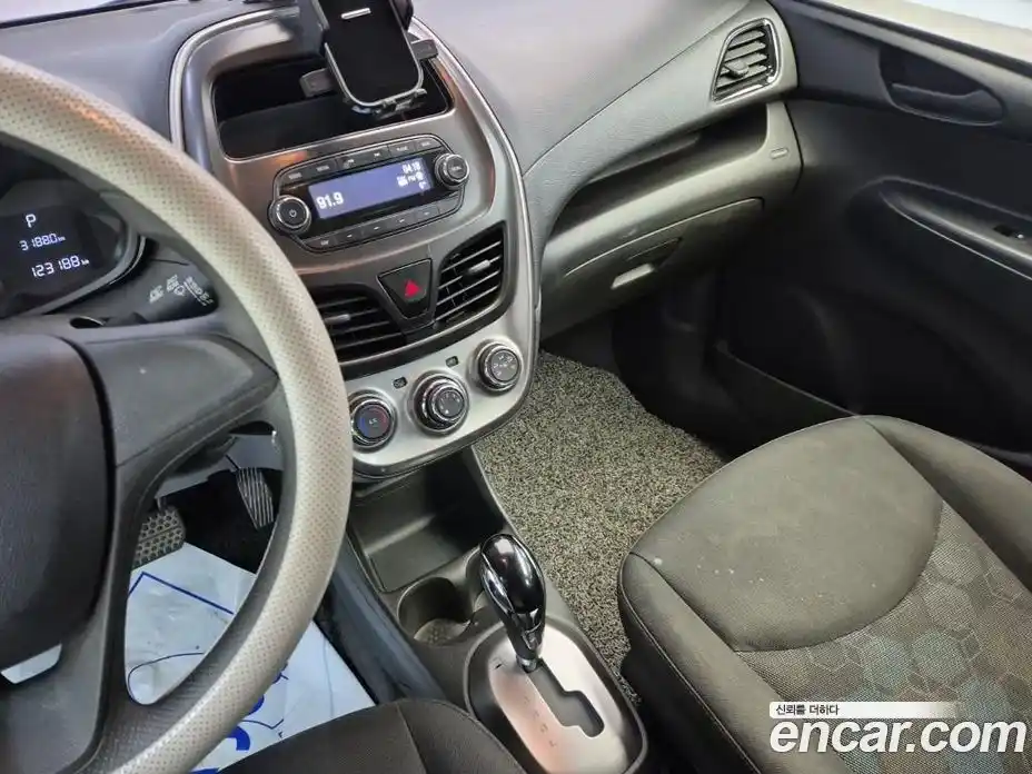 Chevrolet Spark 2016 1.0 гидро в Москве, фото 10