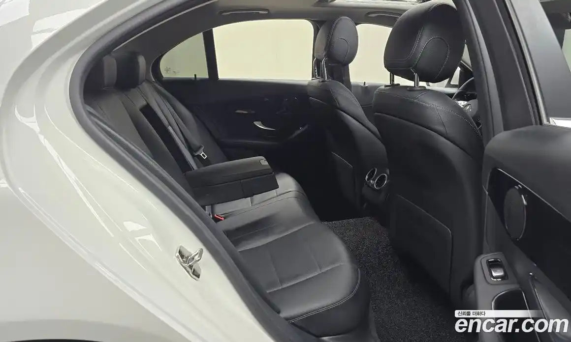 Mercedes-Benz C-Class 2020 2.0 гидро в Москве № 823013, фото 12
