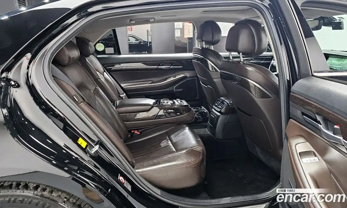 Genesis EQ900 2016 3.8 гидро в Москве, фото 12