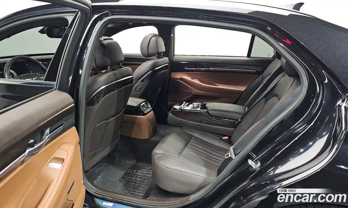 Genesis G90 2020 3.8 гидро в Москве, фото 16