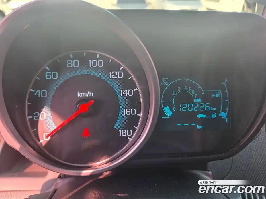 Chevrolet Spark 2013 1.0 гидро в Москве, фото 9